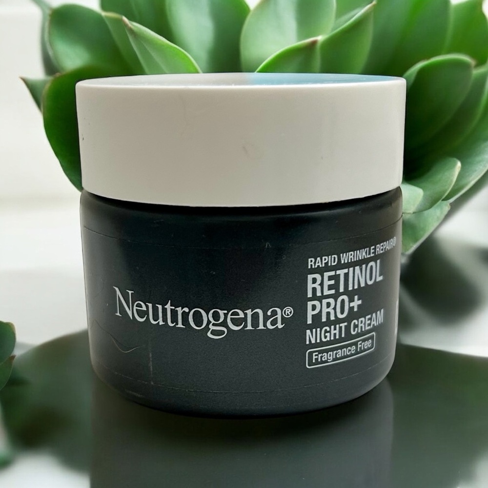 Neutrogena Rapid Wrinkle Repair Retinol Pro+ Night Moisturizer